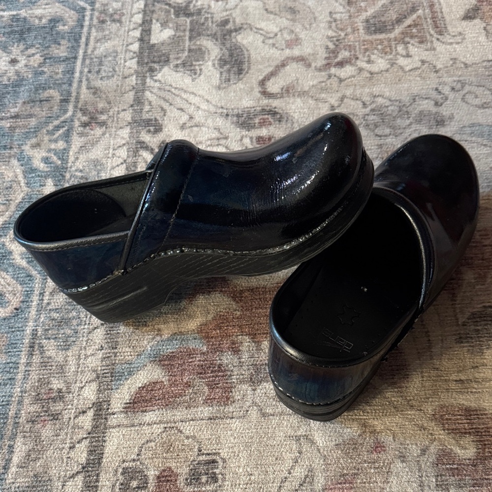 Women’s Dansko Nursing Clogs